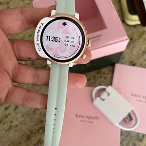 New Kate spade smart watch 👑